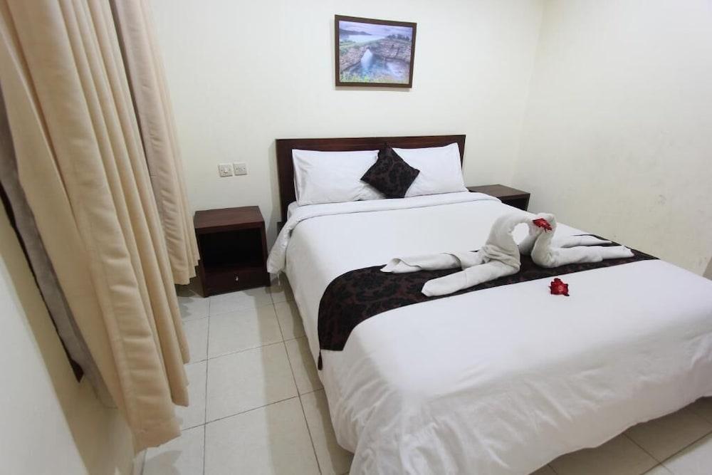Surya Inn Kuta Lombok Exterior foto