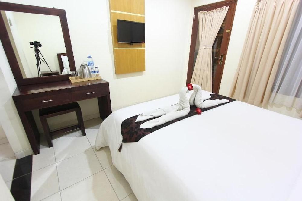 Surya Inn Kuta Lombok Exterior foto