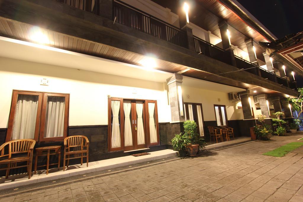 Surya Inn Kuta Lombok Exterior foto