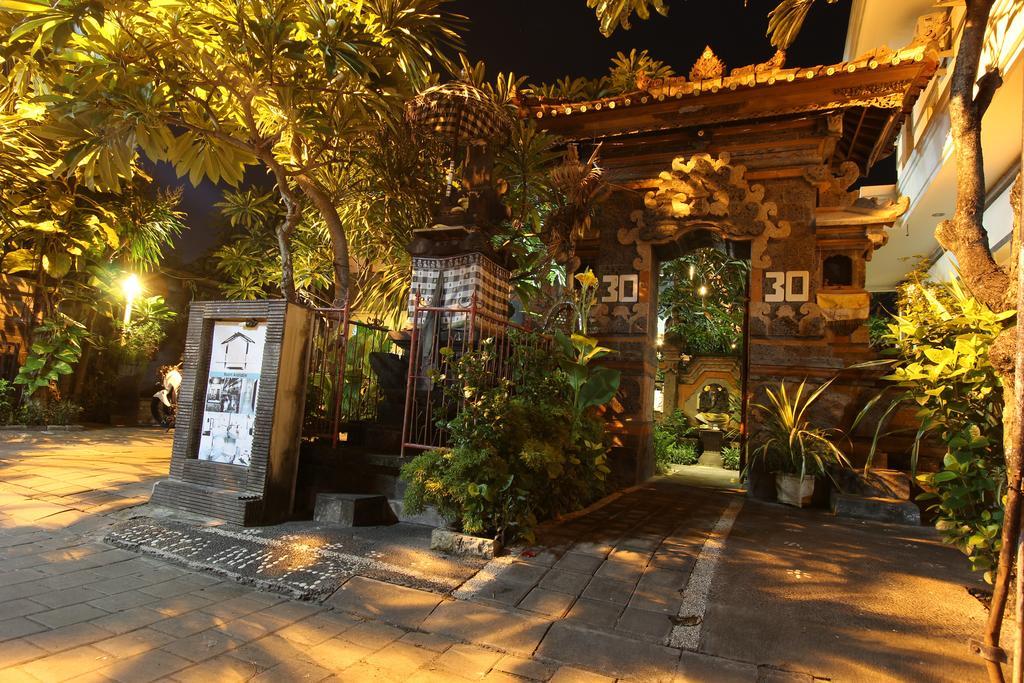 Surya Inn Kuta Lombok Exterior foto