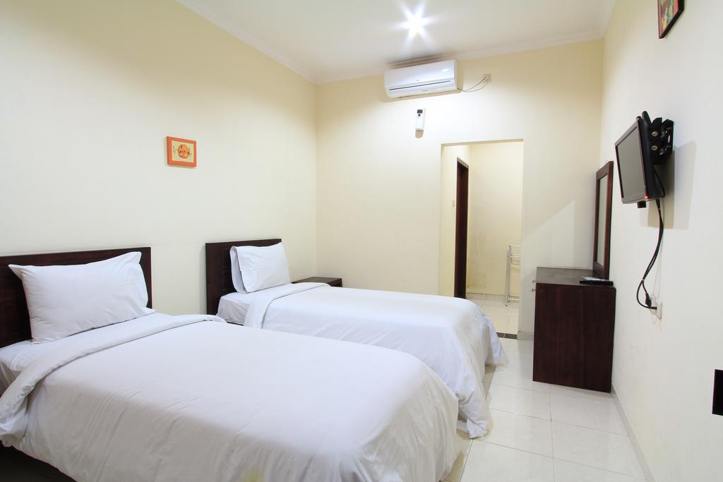 Surya Inn Kuta Lombok Exterior foto