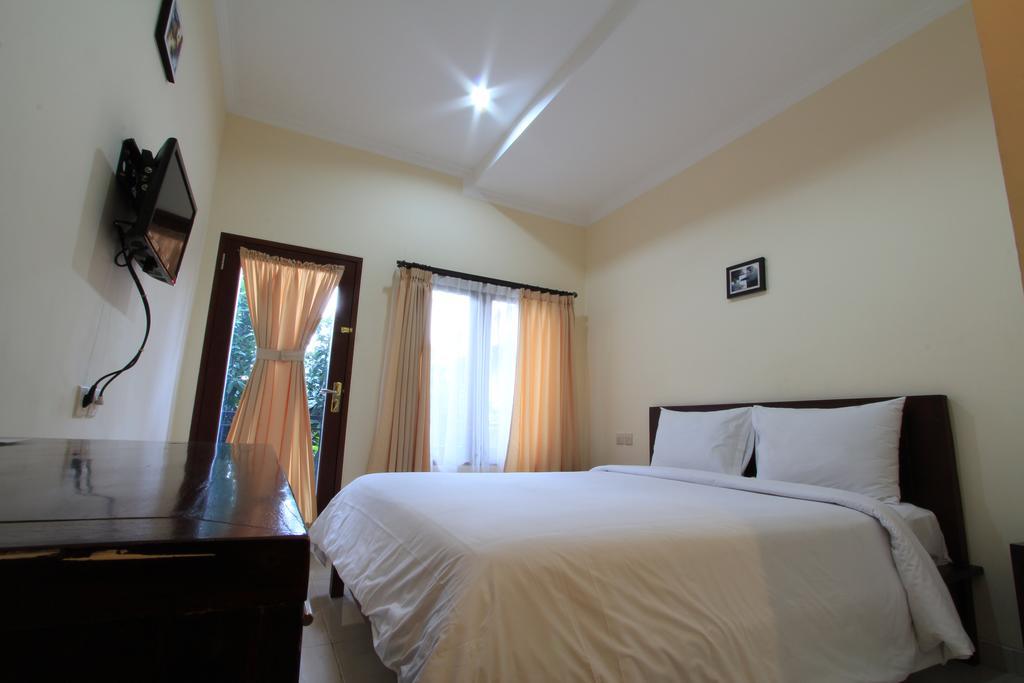 Surya Inn Kuta Lombok Exterior foto