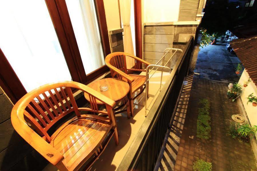 Surya Inn Kuta Lombok Exterior foto