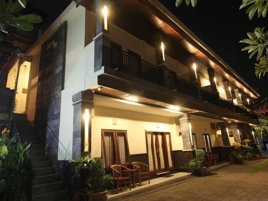 Surya Inn Kuta Lombok Exterior foto
