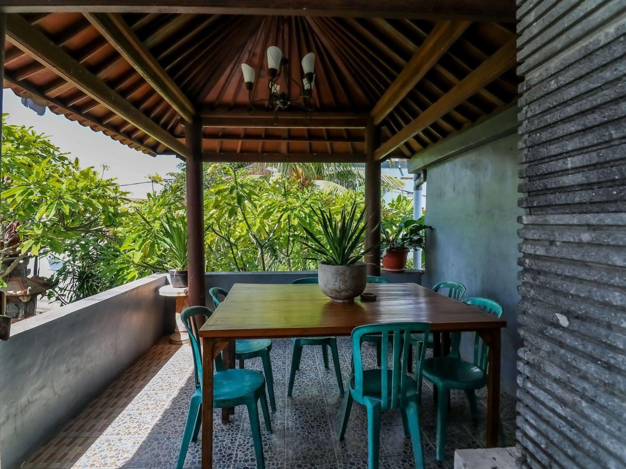 Surya Inn Kuta Lombok Exterior foto
