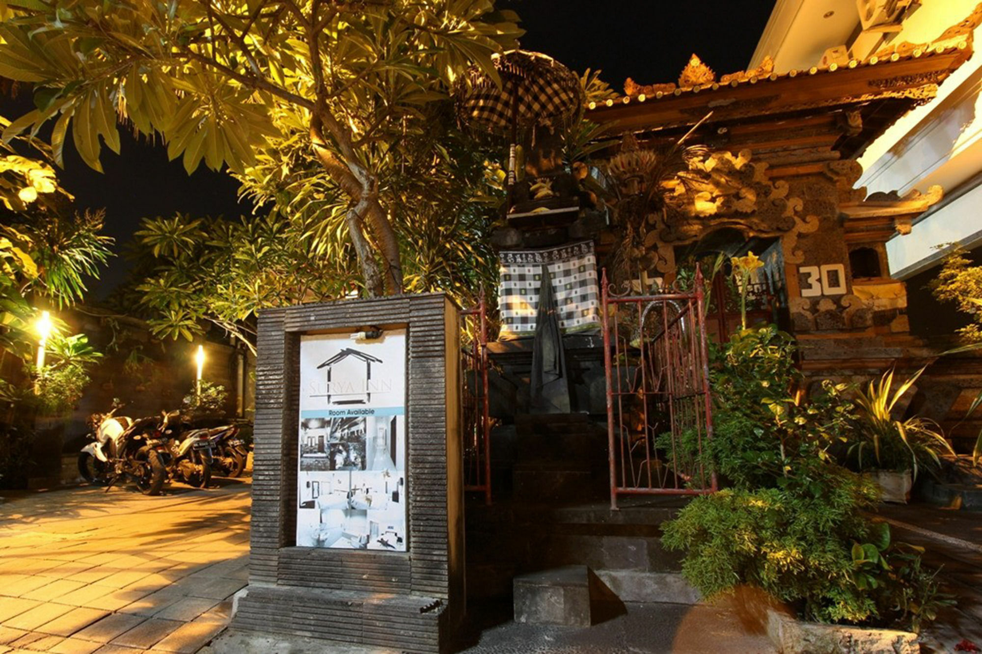 Surya Inn Kuta Lombok Exterior foto